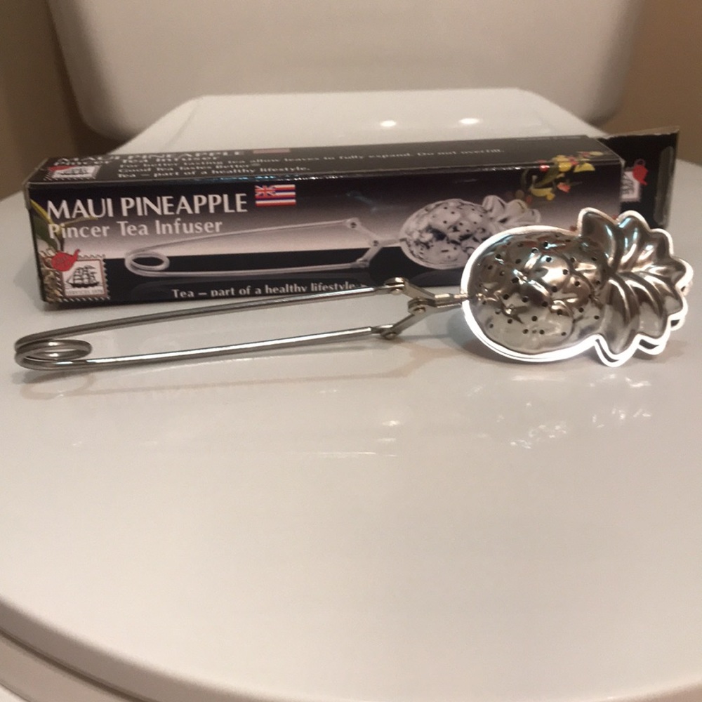 ⚡️FINAL PRICE⚡️ Maui Hawaii Pineapple shaped Tea Infuser